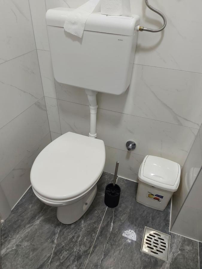 Apartman Mikikiki เบลเกรด ภายนอก รูปภาพ