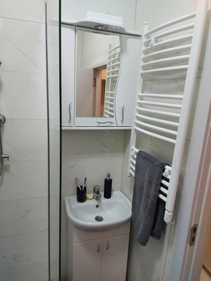 Apartman Mikikiki เบลเกรด ภายนอก รูปภาพ