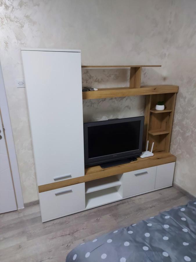 Apartman Mikikiki เบลเกรด ภายนอก รูปภาพ